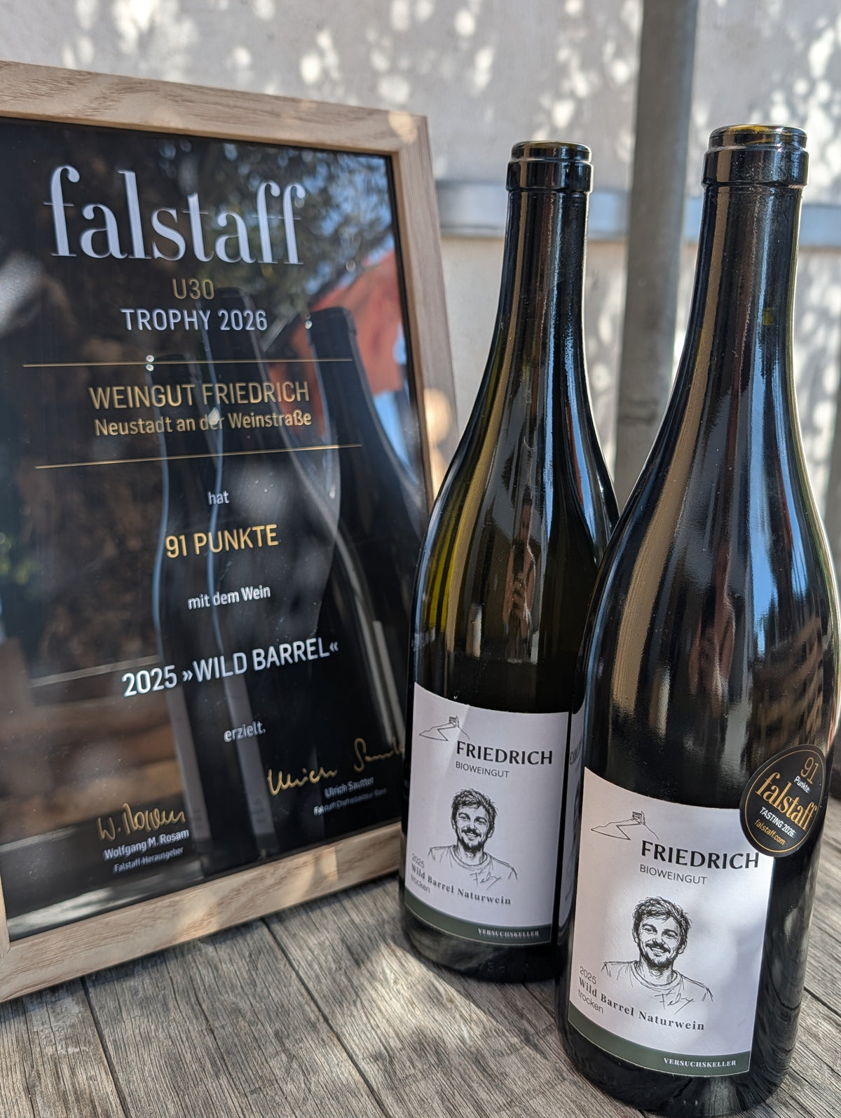 WAHNSINN!! unser erster Naturwein wurde beim Falstaff ausgezeichnet.